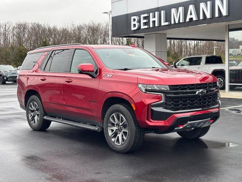 Used 2024 Chevrolet Tahoe Z71 w/ Luxury Package image 2