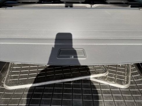 Used 2023 Volkswagen Atlas Cross Sport SEL Premium R-Line image 12