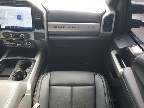 Used 2022 Ford F250 Lariat w/ Lariat Ultimate Package image 13