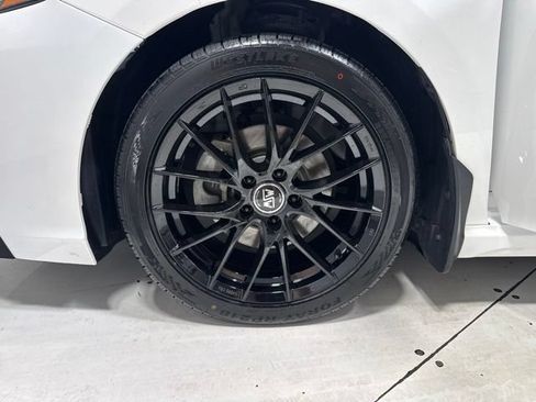 Used 2023 Toyota Camry SE FWD image 8