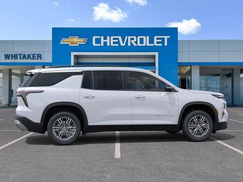 New 2026 Chevrolet Traverse LT FWD image 5