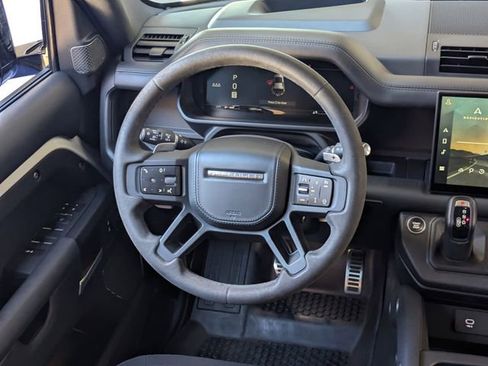 Used 2023 Land Rover Defender 110 image 15