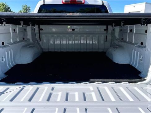 Used 2022 Chevrolet Colorado W/T w/ WT Convenience Package AWD/4WD image 34