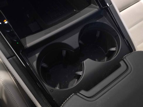 Used 2025 Porsche Panamera GTS image 36