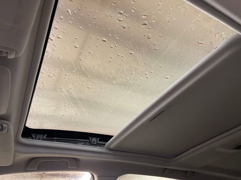 Used 2017 Subaru Forester 2.5i Limited image 22