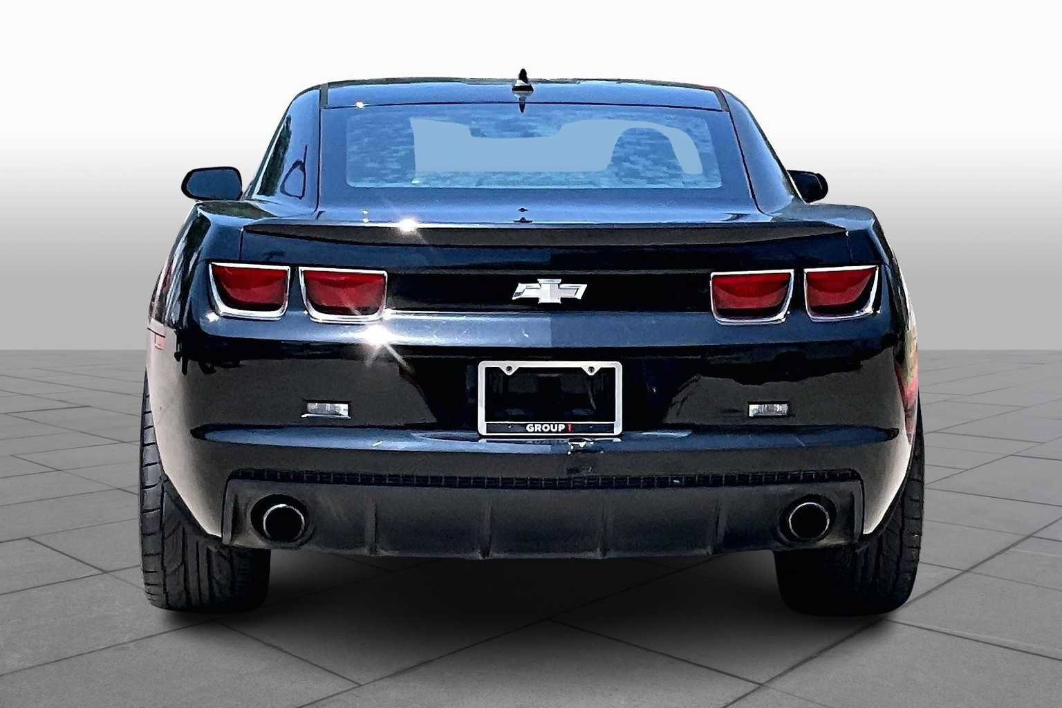 Used 2013 Chevrolet Camaro LS RWD image 6