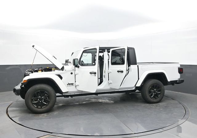 Used 2022 Jeep Gladiator Sport AWD/4WD image 63