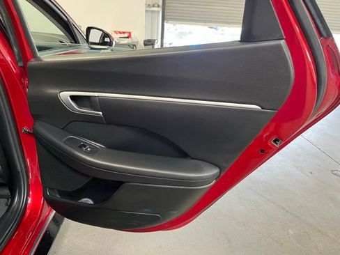 Used 2025 Hyundai Sonata SEL FWD image 15