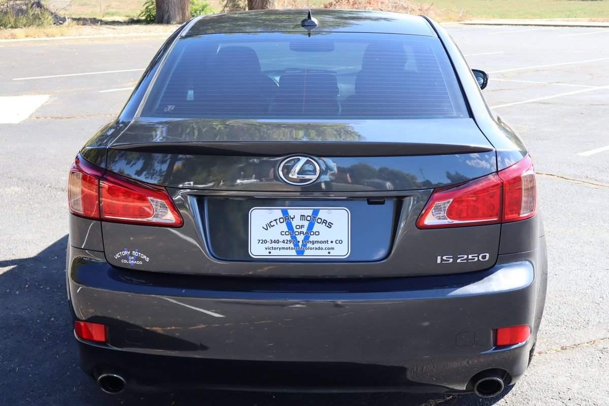Used 2011 Lexus IS 250 w/ Premium Pkg Value Edition RWD image 6