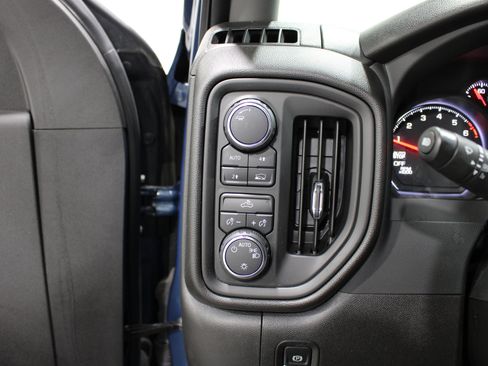 Used 2024 Chevrolet Silverado 1500 Custom AWD/4WD image 9