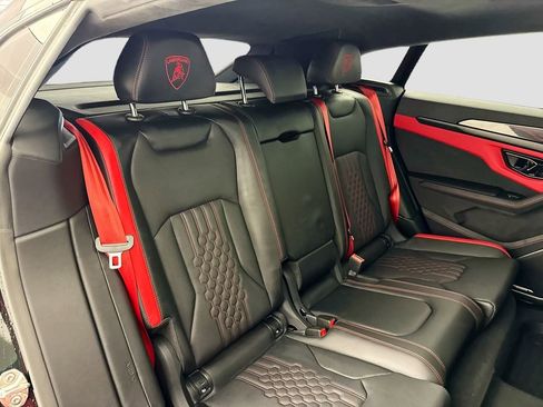 Used 2025 Lamborghini Urus Performante AWD/4WD image 30
