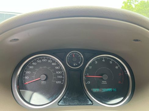 Used 2005 Chevrolet Cobalt LS FWD image 17