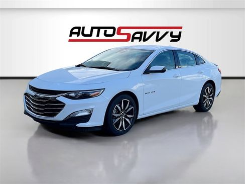 Used 2024 Chevrolet Malibu RS image 3