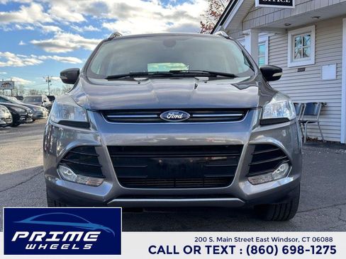 Used 2014 Ford Escape Titanium image 2
