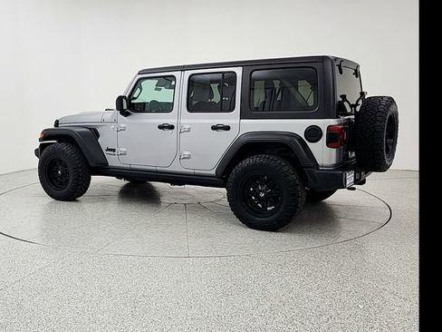 Used 2019 Jeep Wrangler Unlimited Sport AWD/4WD image 7