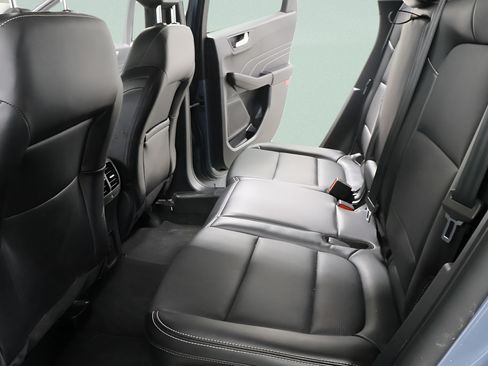 Used 2025 Ford Escape Platinum AWD/4WD image 24