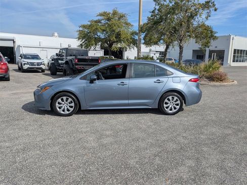 Used 2024 Toyota Corolla LE image 6