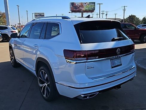 New 2026 Volkswagen Atlas SEL Premium R-Line AWD/4WD image 7