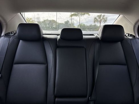 Used 2021 MAZDA MAZDA3 s image 19