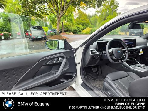 Used 2025 BMW 230i xDrive Coupe w/ Premium Package AWD/4WD image 22