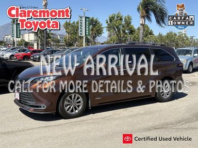 Certified 2021 Toyota Sienna XLE w/ XLE Plus Package