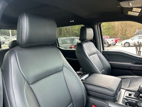 Used 2025 Ford F150 Lariat w/ Equipment Group 502A High image 13