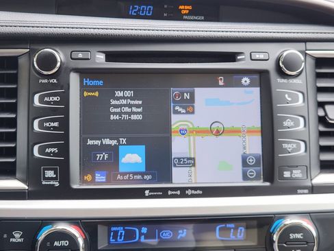 Used 2018 Toyota Highlander Limited FWD image 16