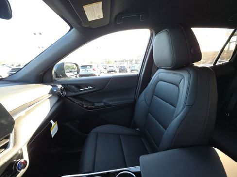 New 2026 Chevrolet Equinox LT image 25