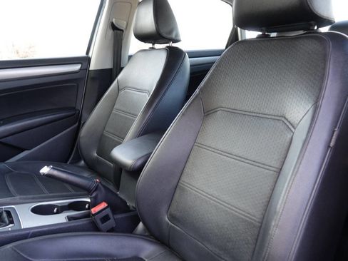 Used 2015 Volkswagen Passat TDI SE FWD image 52
