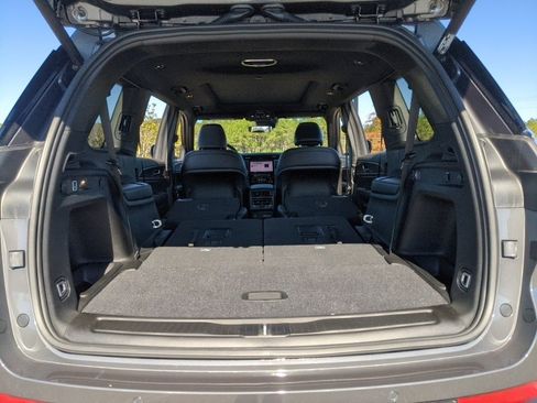 New 2025 Jeep Grand Cherokee L Limited w/ Black Appearance Package image 43