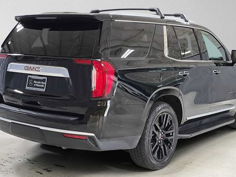 Used 2024 GMC Yukon Denali w/ Advanced Technology Package AWD/4WD image 3