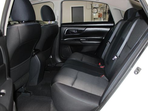 Used 2017 Nissan Altima 2.5 SR w/ Midnight Edition Package FWD image 26