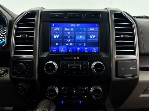 Used 2019 Ford F150 Limited w/ Trailer Tow Package AWD/4WD image 25
