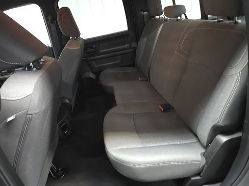 Used 2024 RAM 3500 Tradesman w/ Chrome Appearance Group AWD/4WD image 31