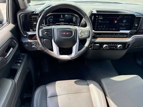 Used 2022 GMC Sierra 1500 SLT w/ Max Trailering Package AWD/4WD image 14