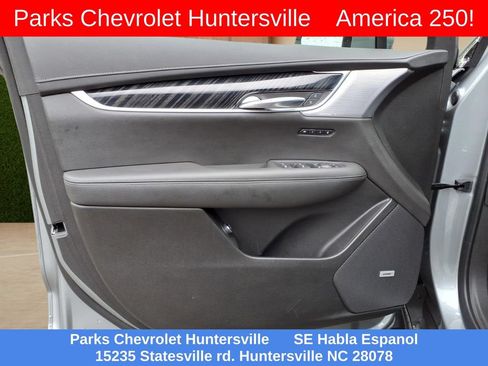 Certified 2024 Cadillac XT6 Premium Luxury w/ Technology Package FWD image 20
