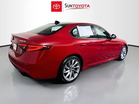 Used 2023 Alfa Romeo Giulia Sprint RWD image 4