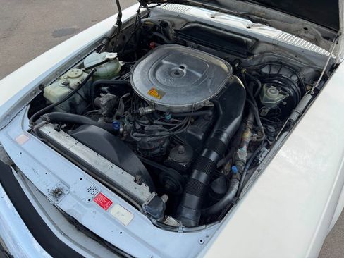 Used 1989 Mercedes-Benz 560 SL image 18