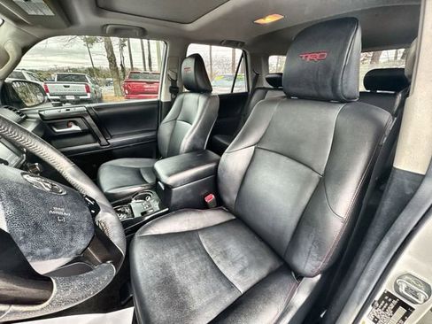 Used 2018 Toyota 4Runner TRD Off-Road Premium image 19