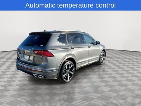 Used 2023 Volkswagen Tiguan SEL R-Line image 9