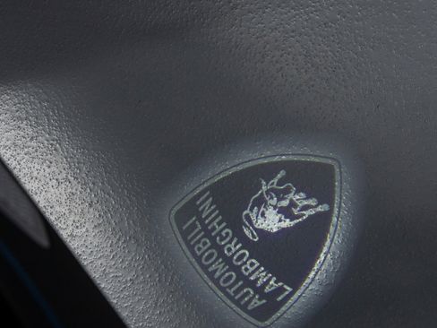 Used 2021 Lamborghini Urus image 20