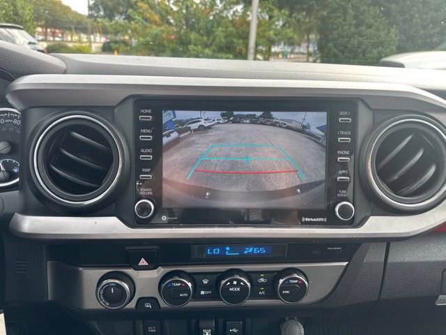 Used 2021 Toyota Tacoma SR5 AWD/4WD image 18
