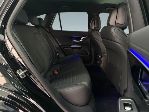 New 2026 Mercedes-Benz GLC 300 image 24