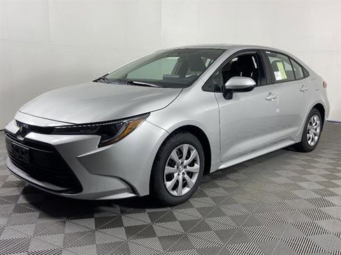 New 2026 Toyota Corolla LE FWD image 4