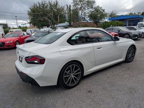 Used 2024 BMW 230i Coupe w/ Convenience Package image 7