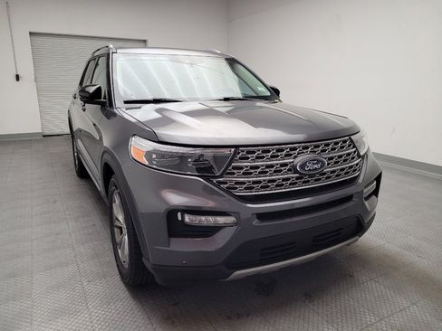 Used 2021 Ford Explorer Limited w/ Equipment Group 301A AWD/4WD image 14