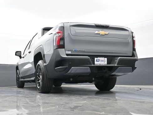 New 2025 Chevrolet Silverado EV LT AWD/4WD image 38