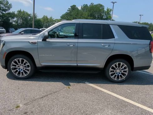 Used 2026 GMC Yukon Denali AWD/4WD image 5