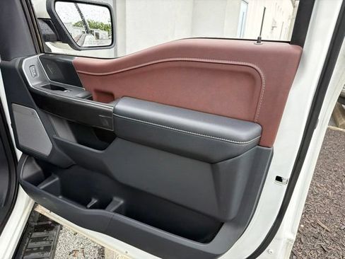 Used 2022 Ford F150 Lariat AWD/4WD image 11