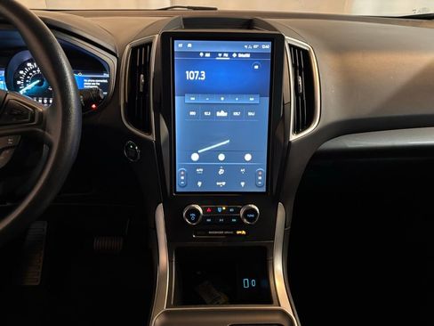 Used 2024 Ford Edge SE w/ Black Appearance Package image 16